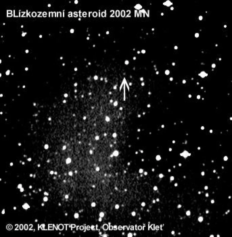 Snímek planetky 2002 MN typu Apollo byl pořízen v noci z 22./23.června 2002 1.06-m KLENOT teleskopem Observatoře Kleť CCD kamerou Photometrics Serie 300. Zobrazené pole má velikost 0.2 x 0.2 stupně, sever je nahoře a západ vpravo. Planetka je označena šipkou.
