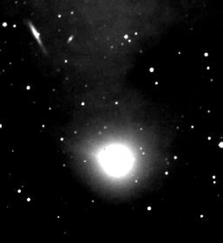 Snímek komety C/2002 V1 (NEAT) byl pořízen v noci z 8./9. ledna 2003 1.06-m KLENOT teleskopem Observatoře Kleť CCD kamerou Photometrics Serie 300 expozicí 60 sekund. Zobrazené pole má velikost 0.3 x 0.3 stupně, sever je nahoře a západ vpravo.