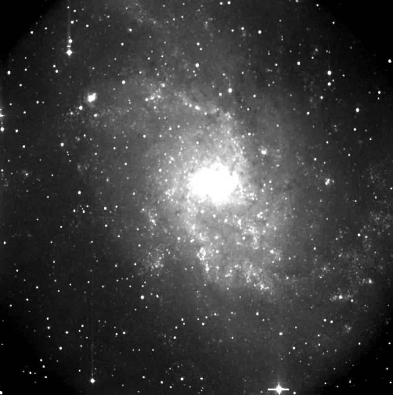Galaxie M33 v souhvězdí Trojůhelníka byl pořízen v noci z 20./21. září 2003 1.06-m teleskopem KLENOT se CCD kamerou Photometrics Serie 300 Observatoře Kleť expozicí 10 sekund. Zobrazené pole má 33 x 33 úhlových minut.